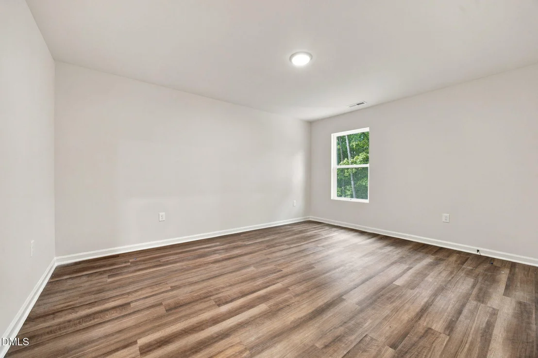Photo of 713 Crestview Drive
