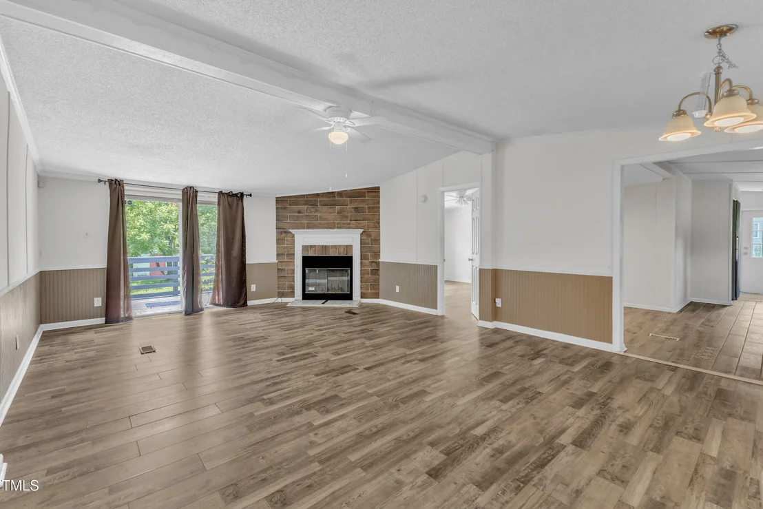Photo of Unit E at 64 Doughty Lane