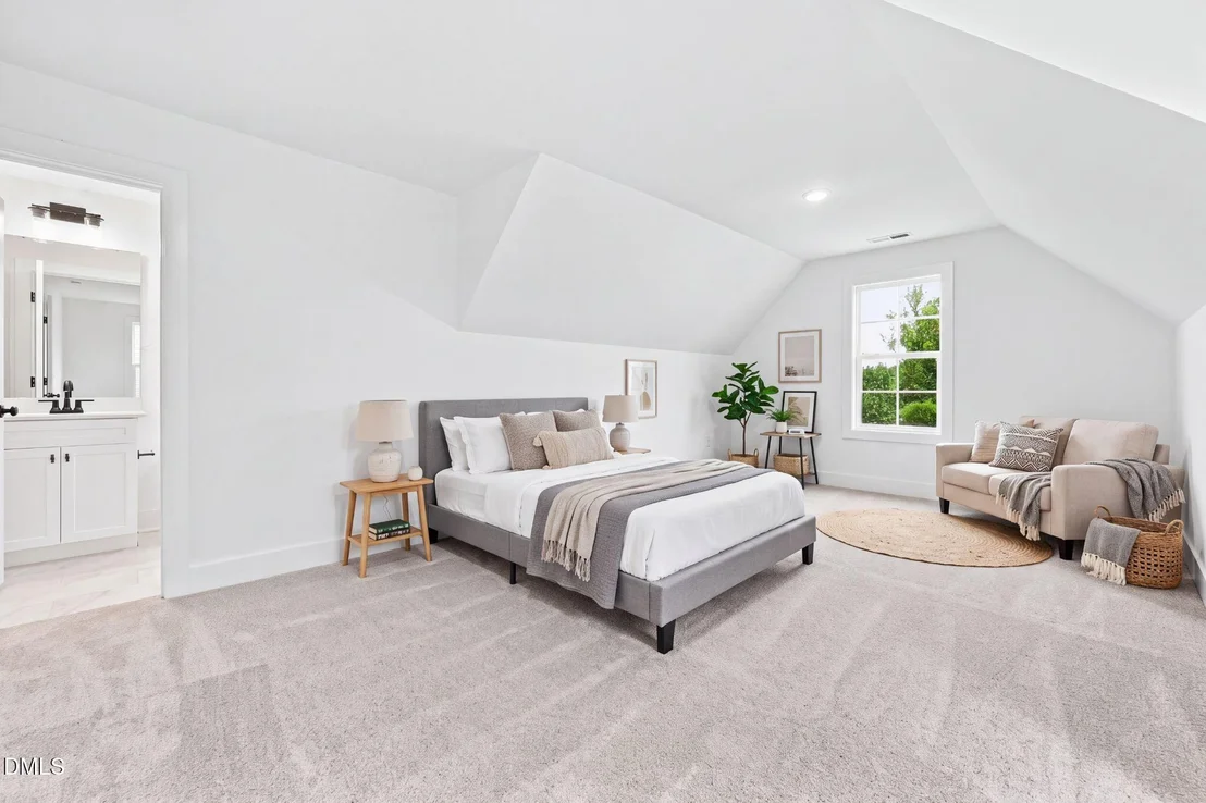 Photo of 131 Grinnell Loop