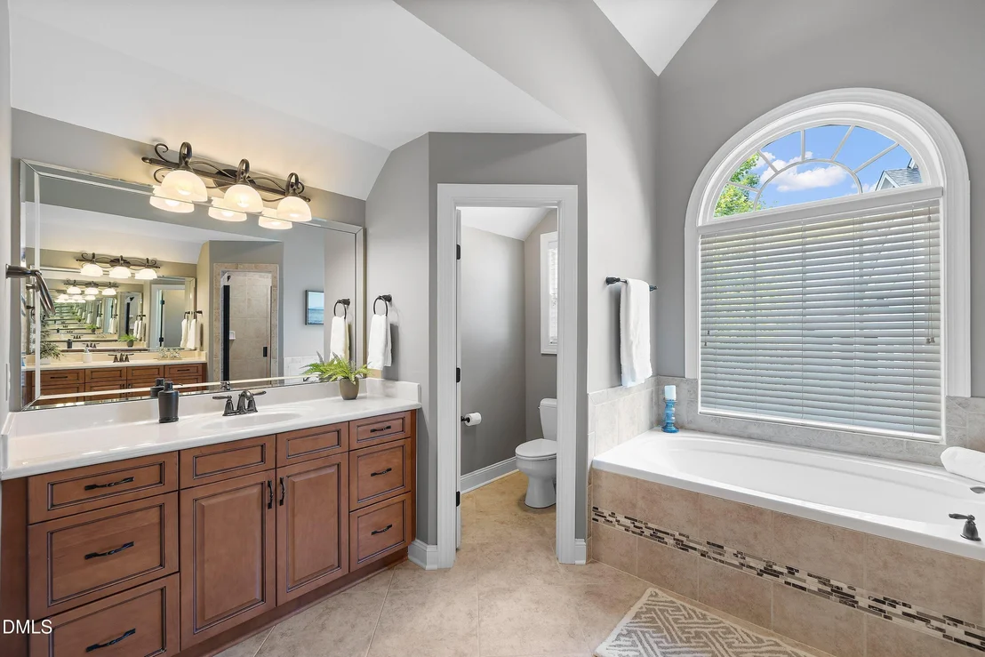 Photo of 824 Magalloway Drive