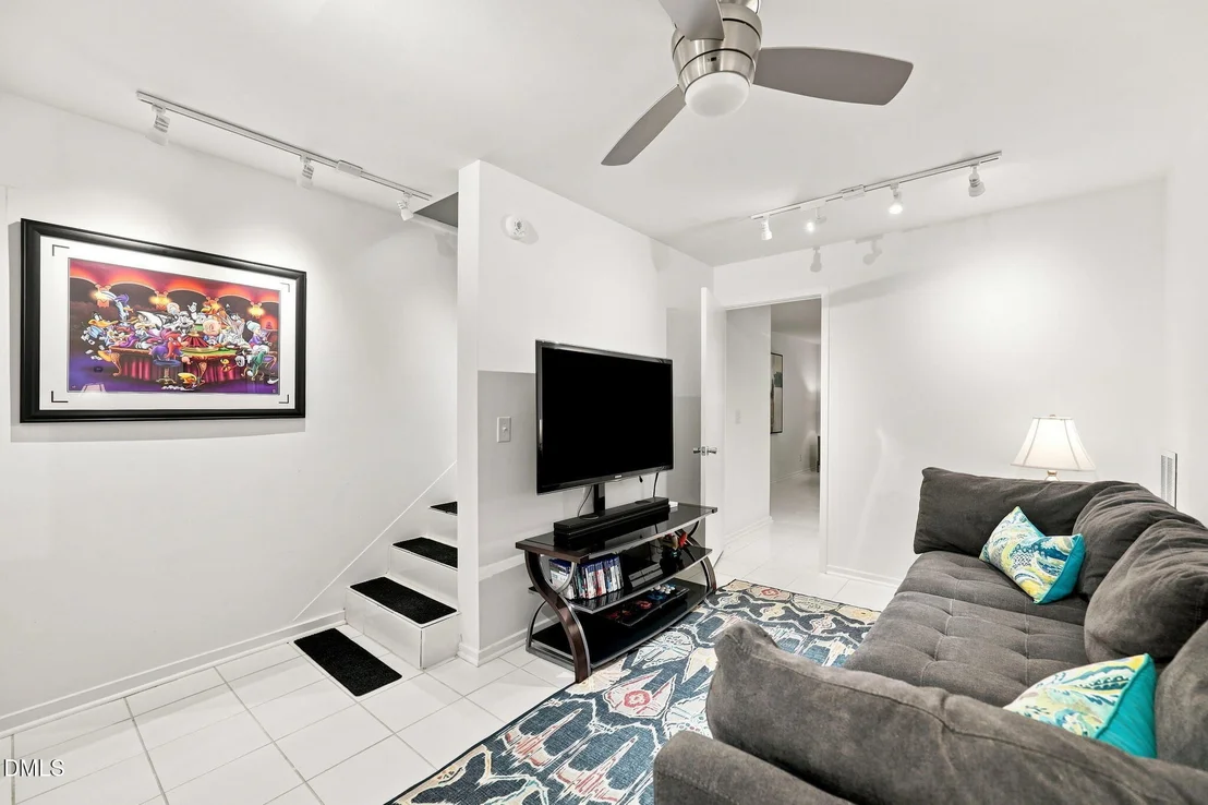 Photo of 2925 Debra Drive