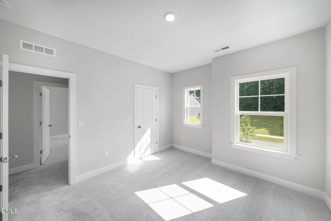 Photo of 129 Fablewood Trail