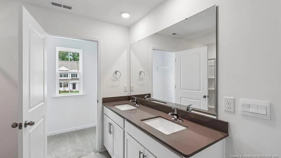 Photo of 1125 Shoreline Drive