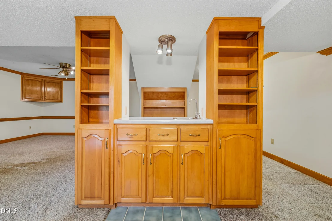 Photo of 225 Dalton Drive