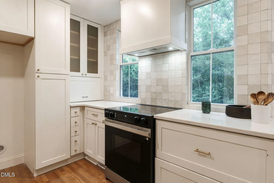 Photo of 1825 Thorpshire Drive