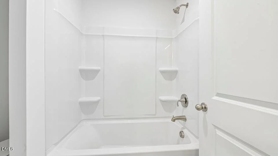 Photo of 115 Oak Bluff Court