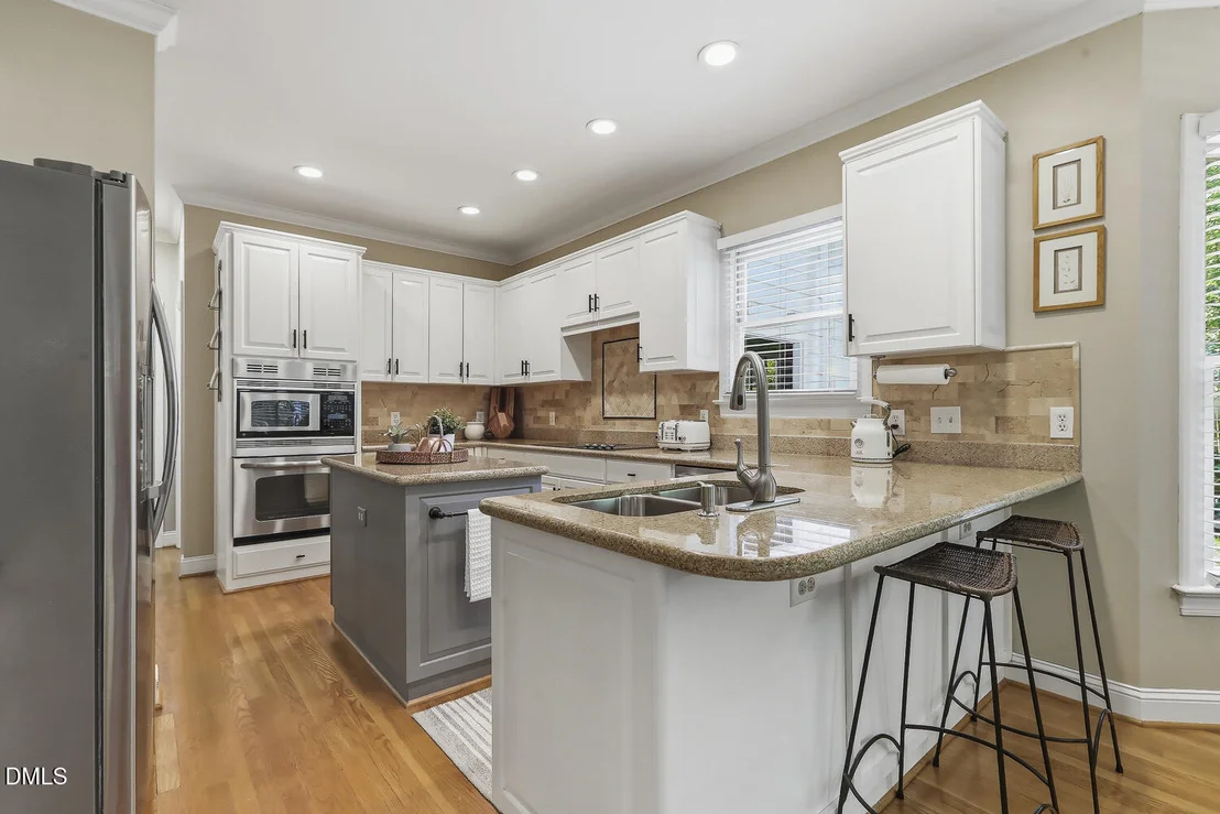 Photo of 429 Grosvenor Drive