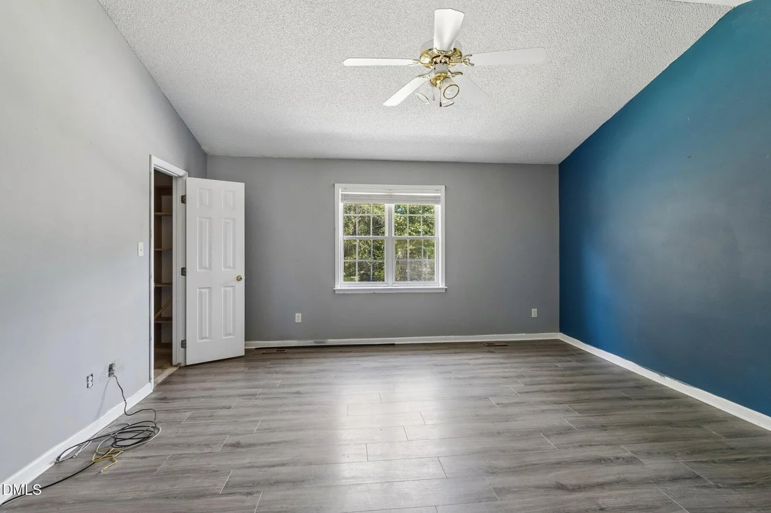 Photo of 6304 Walnut Glen Drive