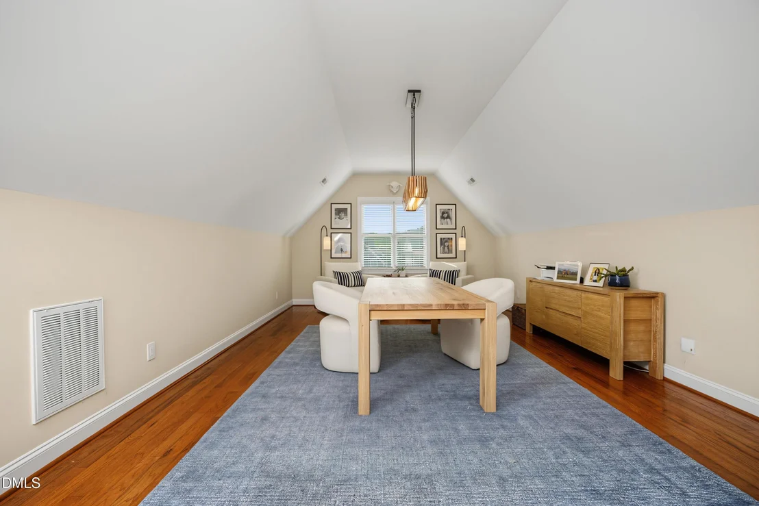 Photo of 121 Ruskin Drive