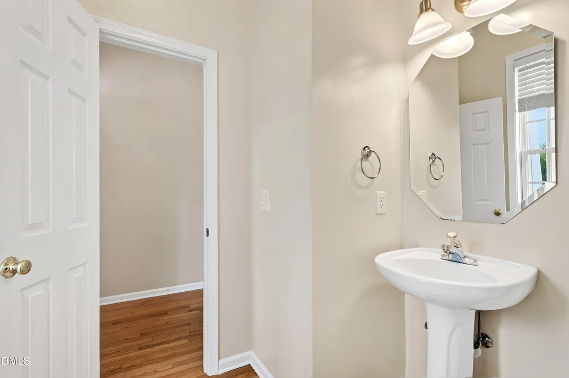 Photo of 118 N Fields Circle