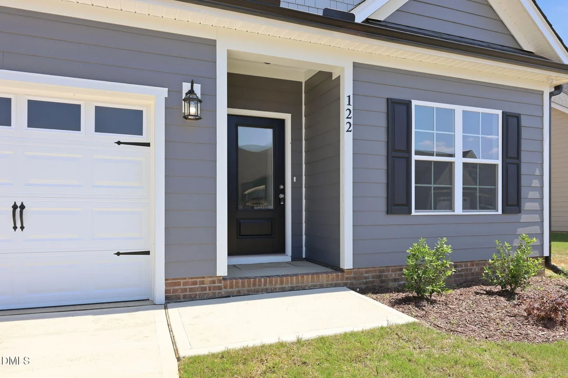 Photo of 122 Grinnell Loop