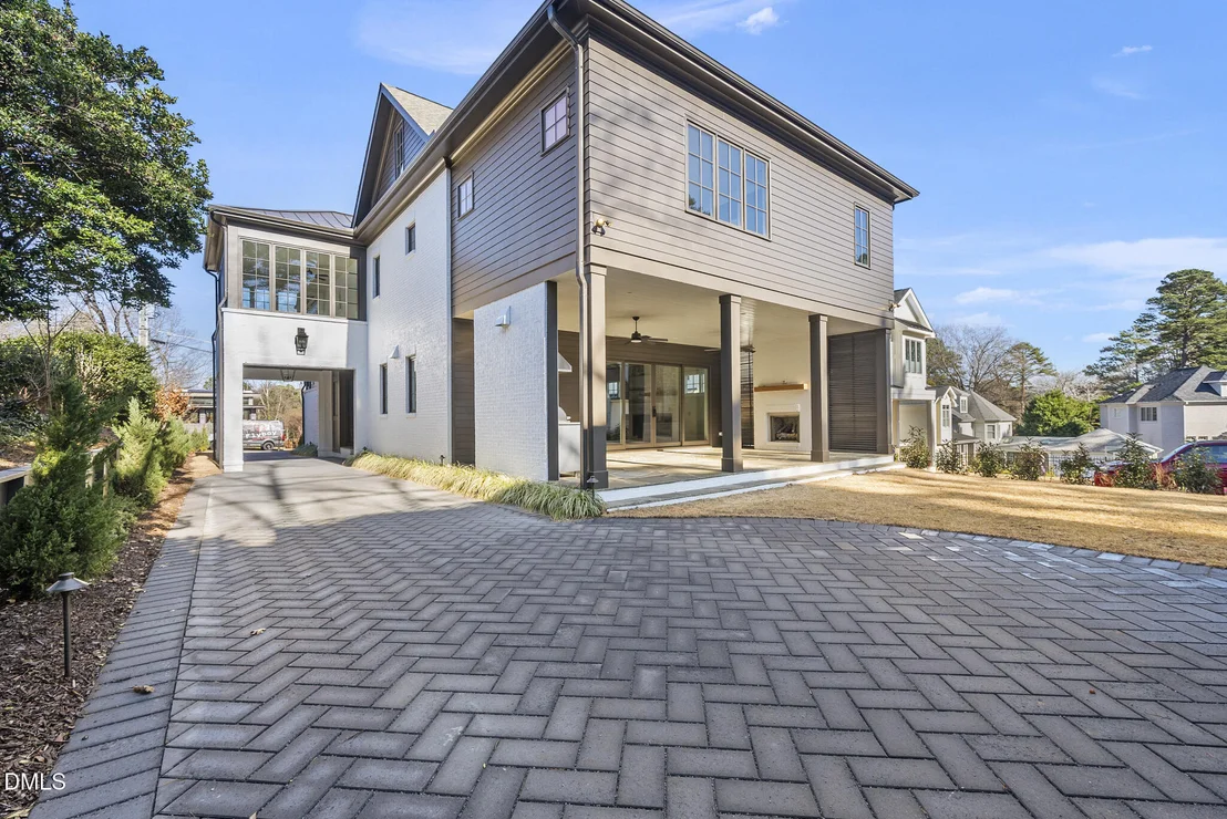 Photo of 3317 Hampton Road