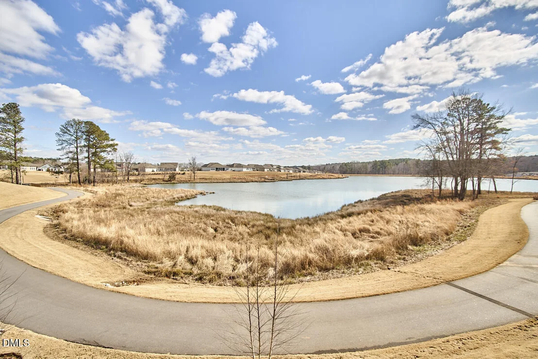 Photo of 86 Shadowbrook Trail