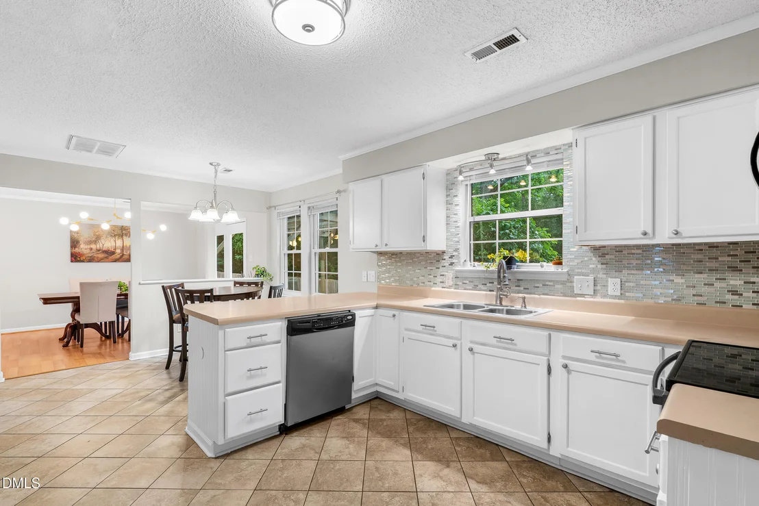 Photo of 16 Meadowcrest Drive