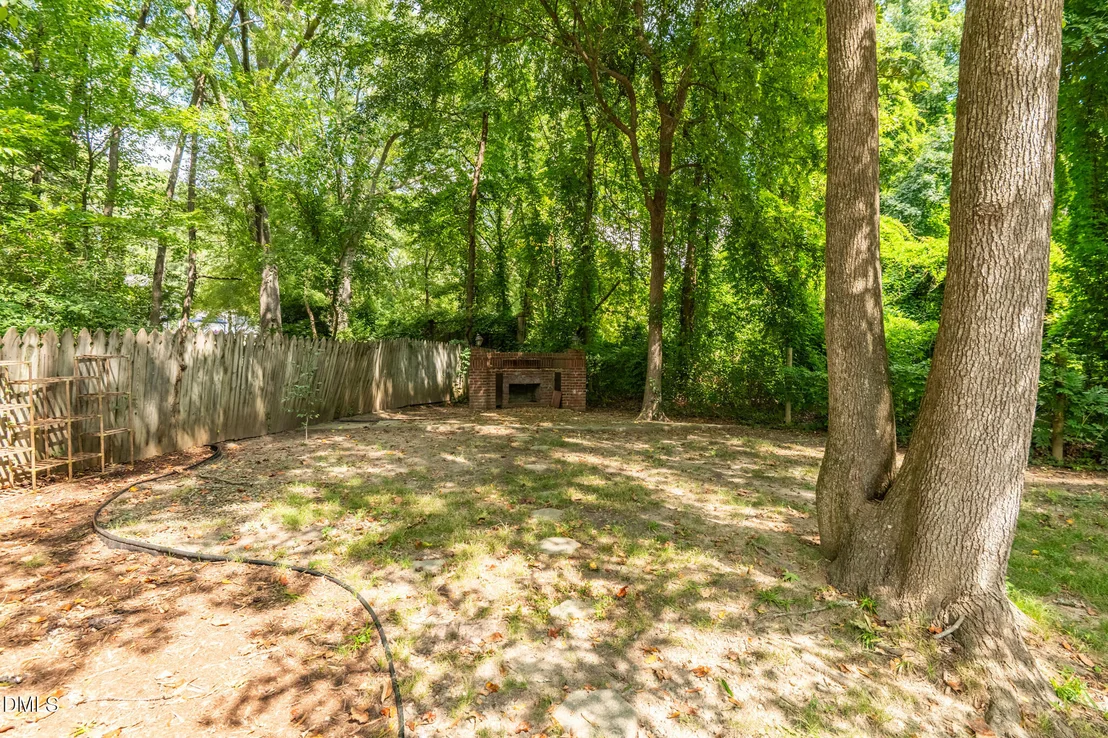 Photo of 2102 Meade Lane