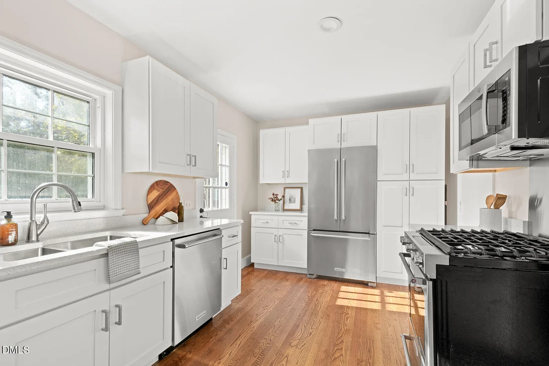 Photo of 2720 University Drive