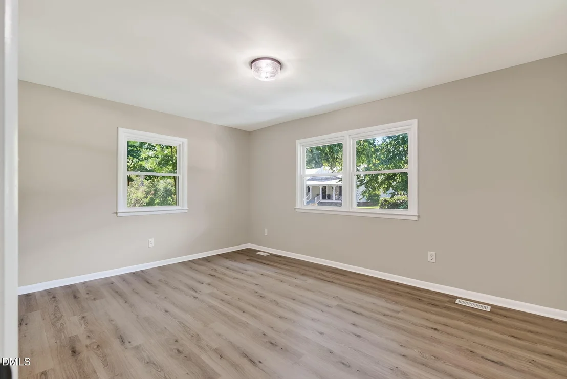 Photo of 6145 Front Street