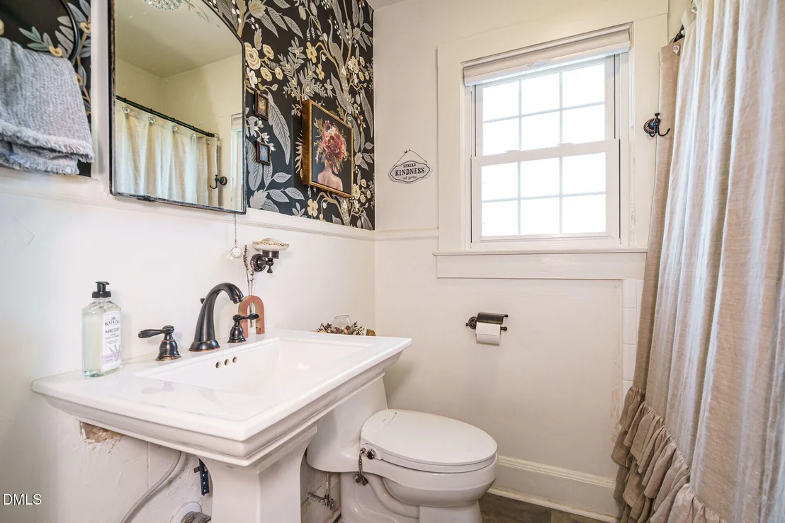 Photo of 316 W Parrish Drive
