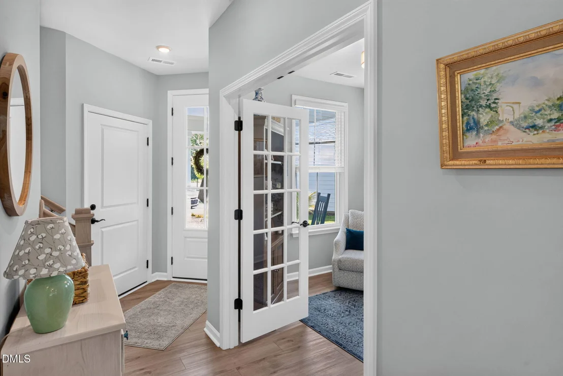 Photo of 104 Shadowbrook Trail
