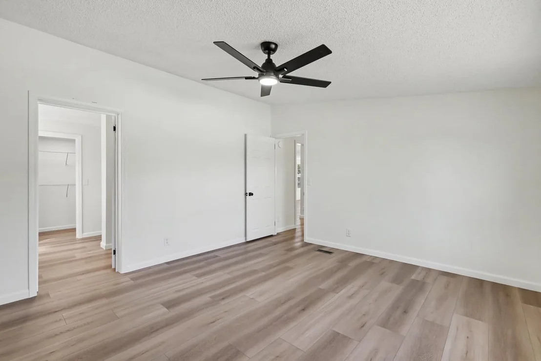 Photo of 112 Hunters Edge Drive