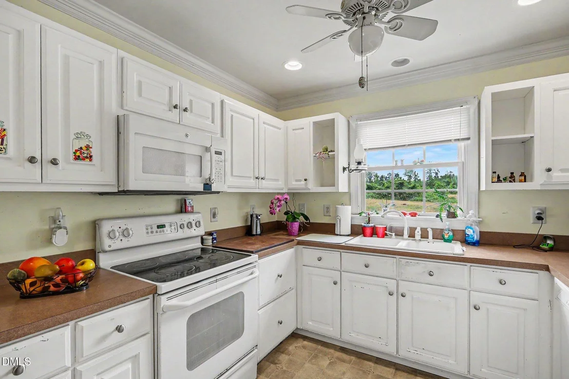 Photo of 1750 Tom Oakley Road