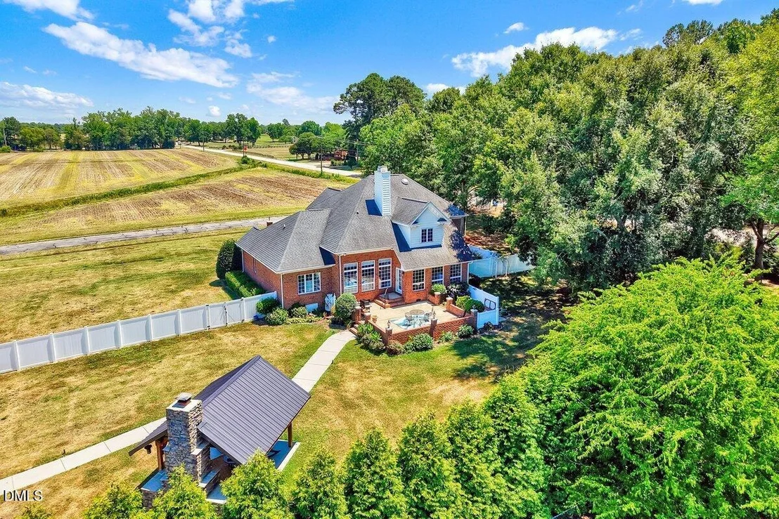 Photo of 31 Chasewood Drive