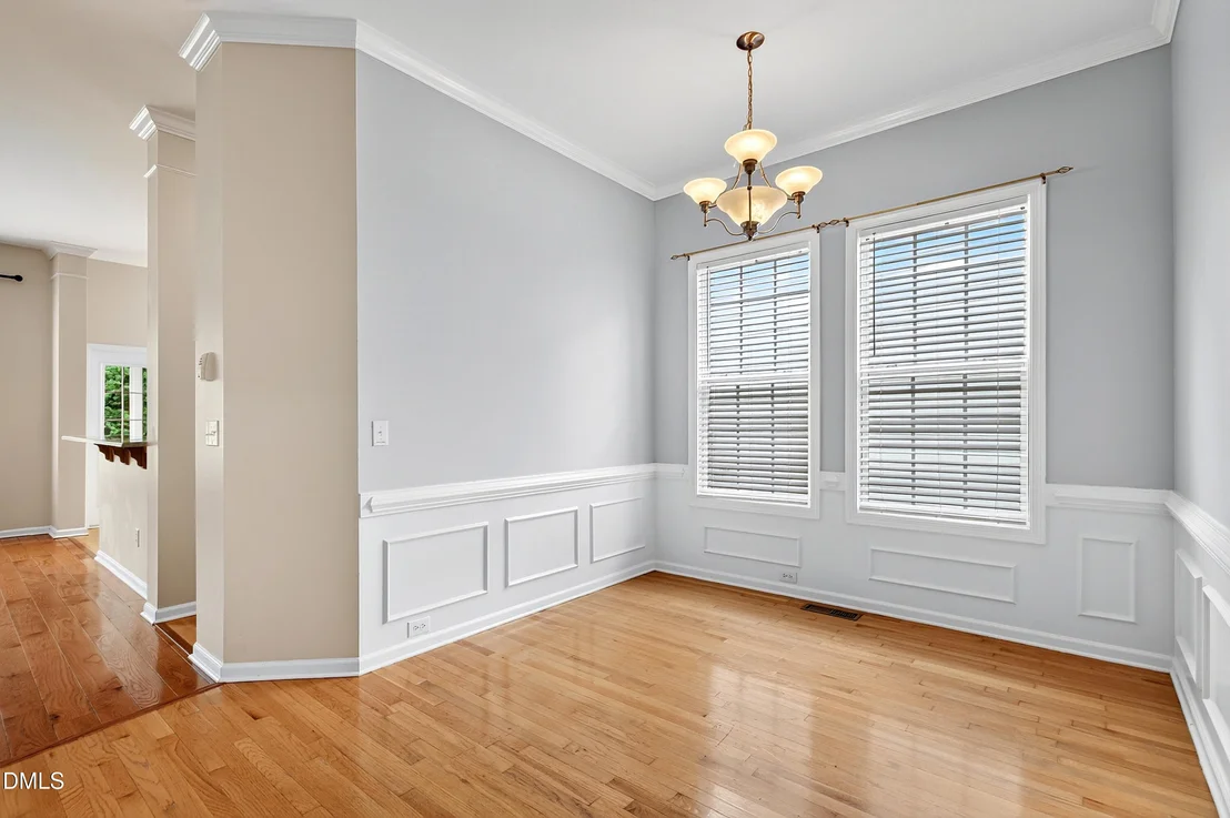 Photo of 118 N Fields Circle