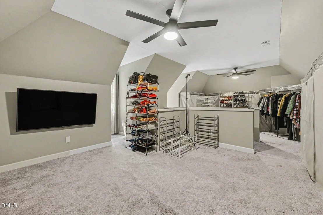 Photo of 611 Flagstone Way