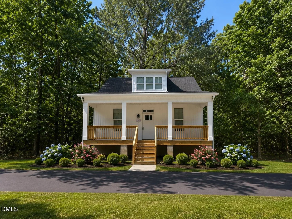 Photo of 403 Bonhill Drive