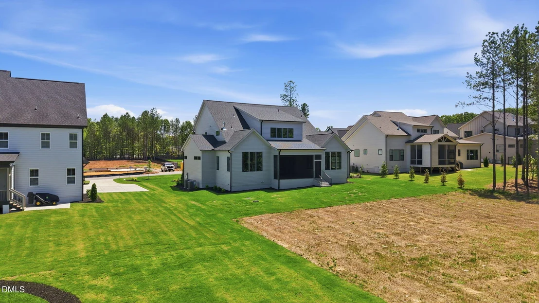 Photo of 35 Chestnut Oak Drive