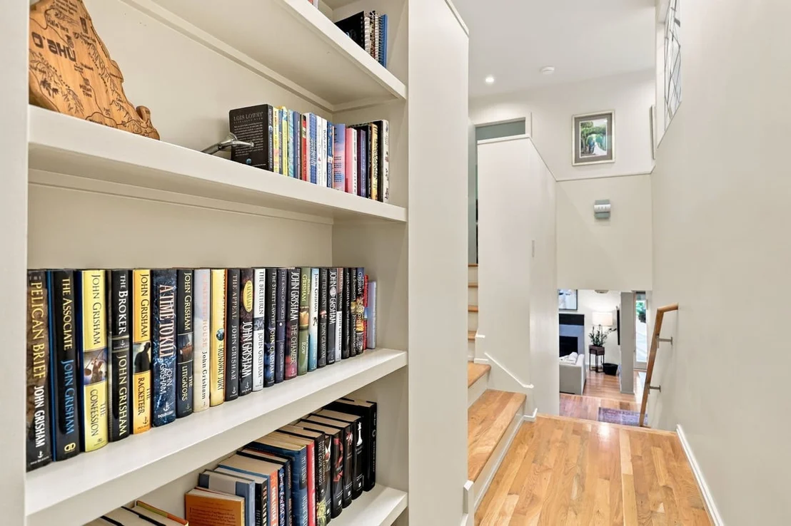 Photo of 3007 Surrey Road