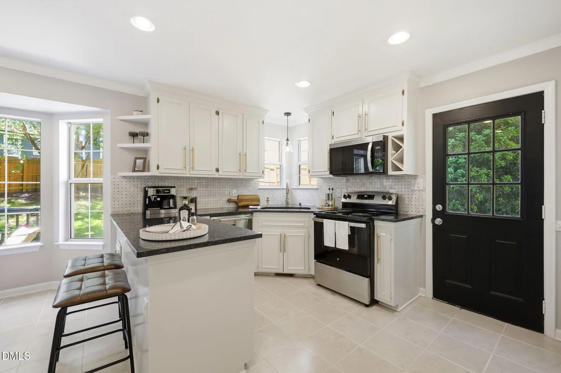 Photo of 4625 Timberhurst Drive