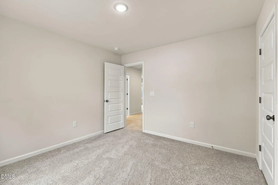Photo of 709 Crestview Drive