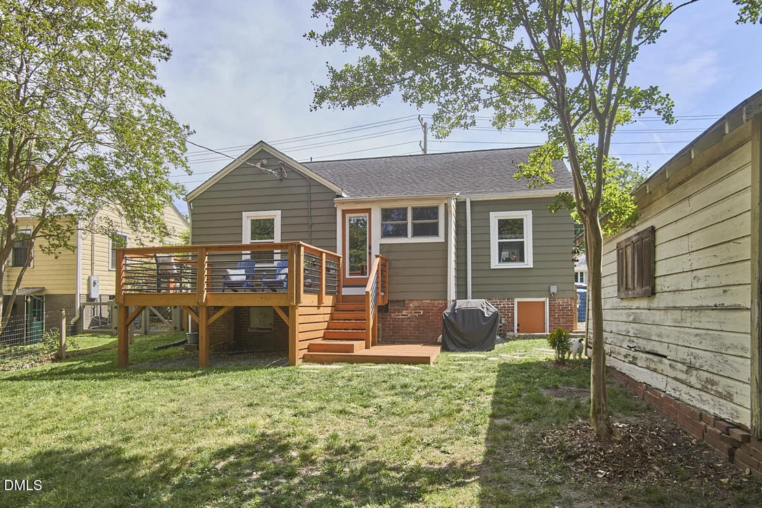 Photo of 310 Dacian Avenue
