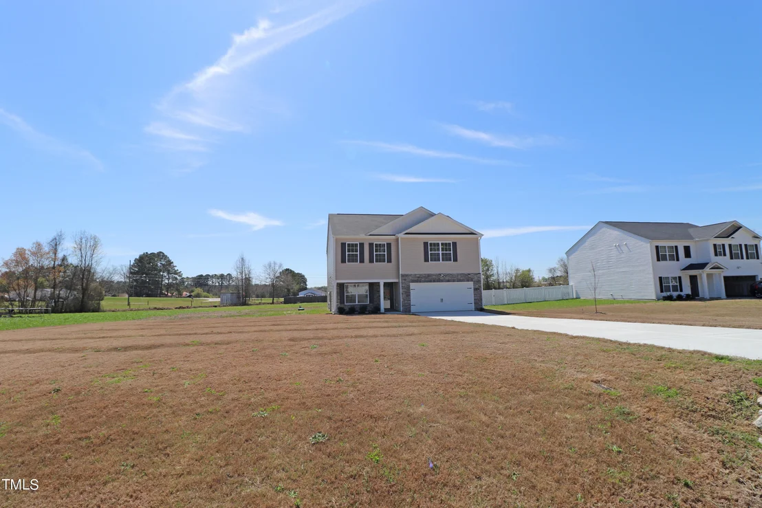 Photo of 5445 Carolines Way