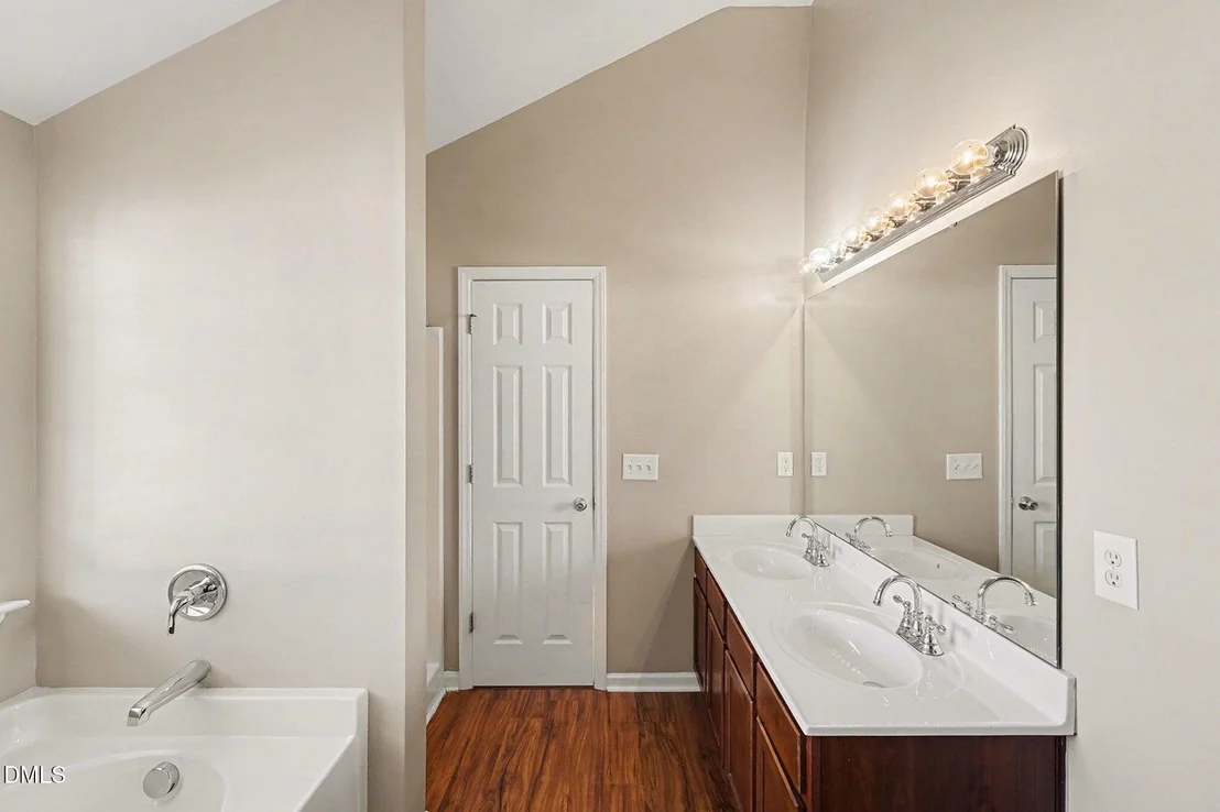 Photo of 2547 Crescent Forest Drive