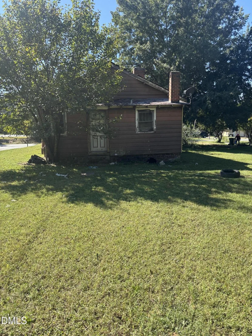 Photo of 1003 Sharpe Road