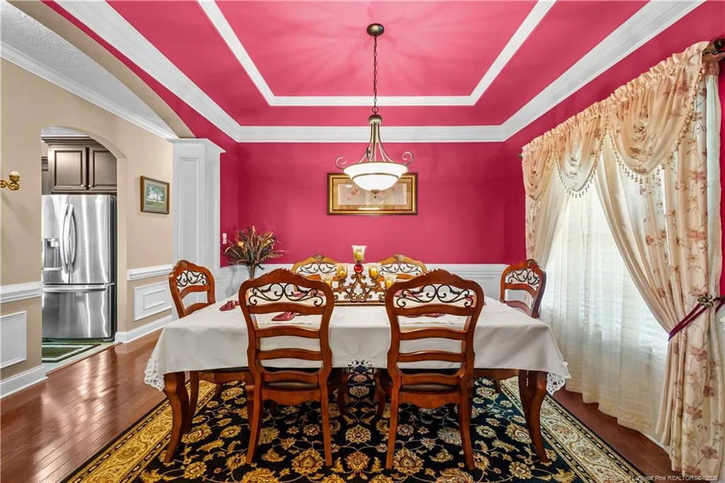 Photo of 605 Oakridge Drive