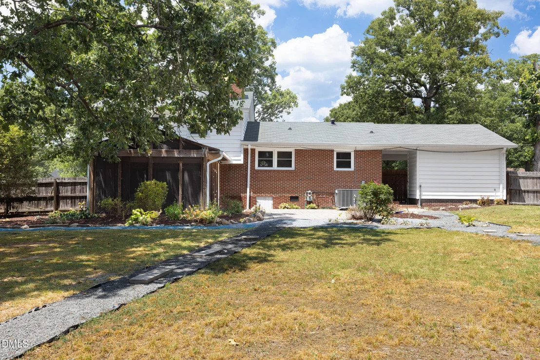 Photo of 135 Argonne Drive