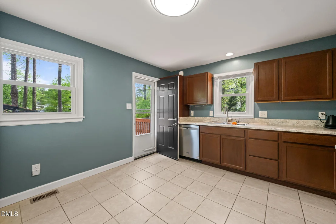 Photo of 1013 Meadowbrook Drive