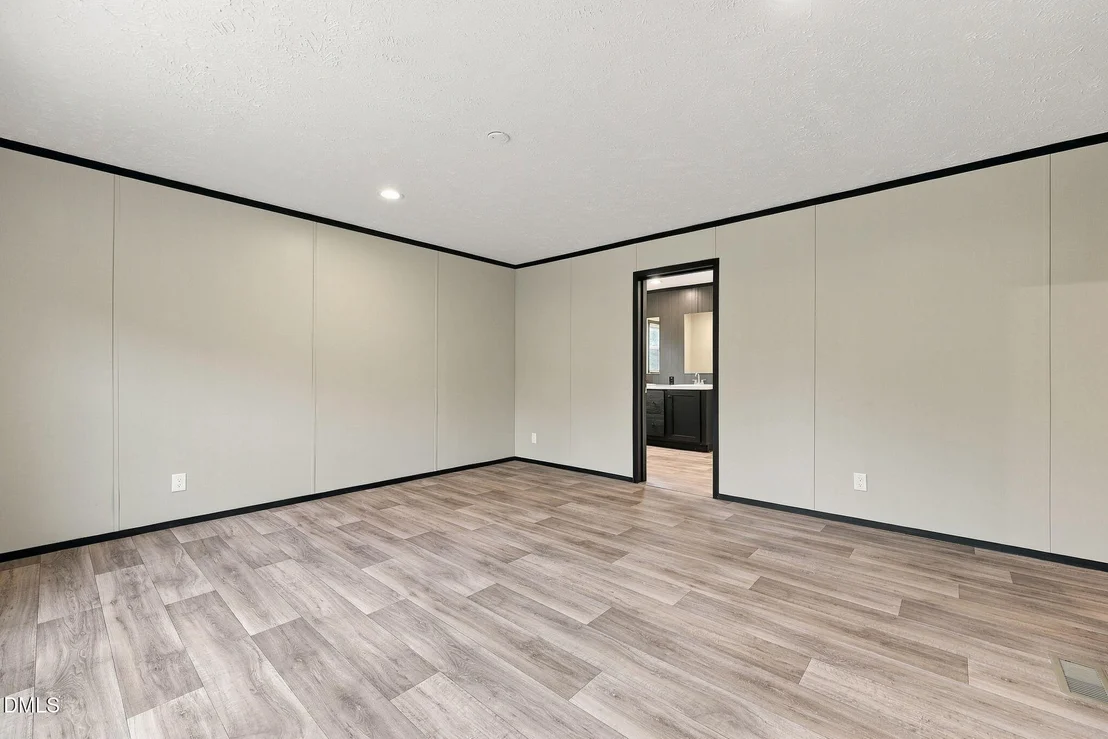 Photo of 8025 Cornwall Road