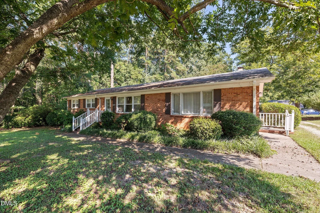 Photo of 6324 Tryon Road