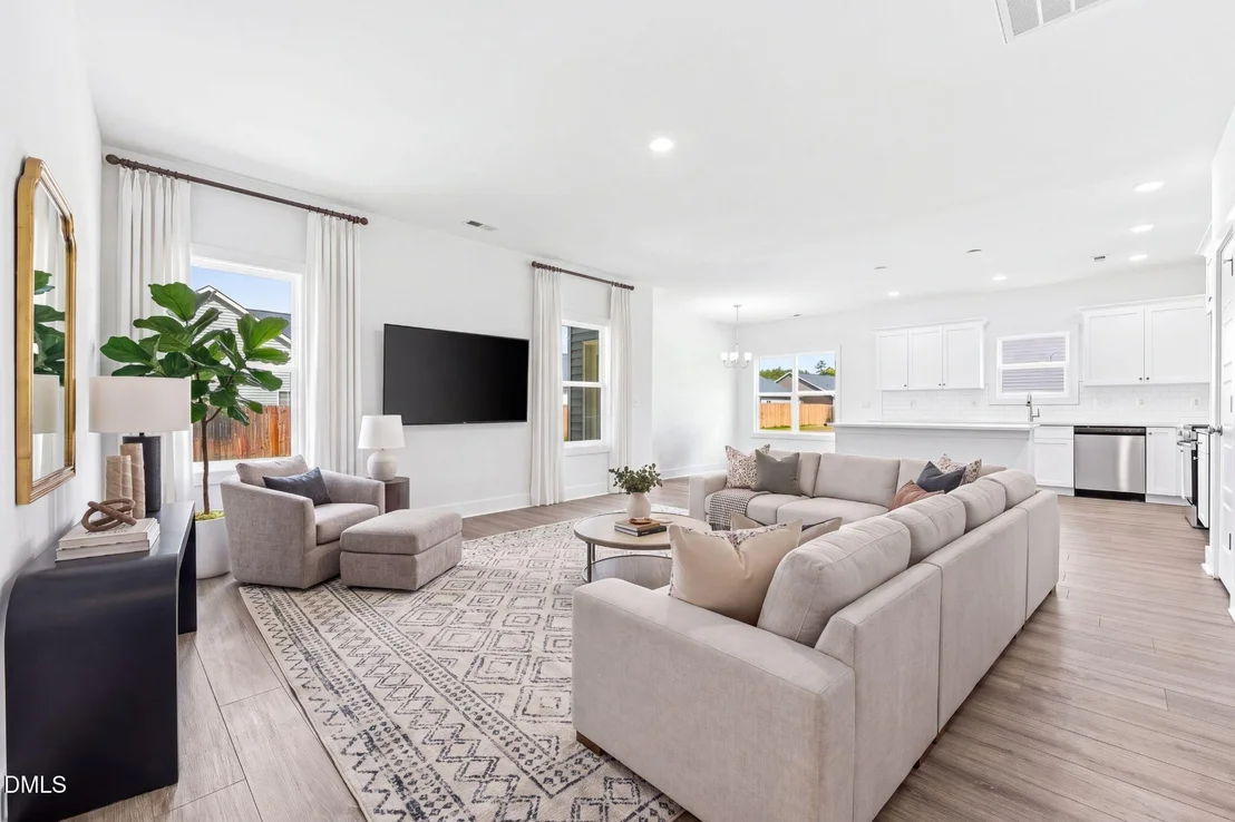 Photo of 66 Loganberry Avenue