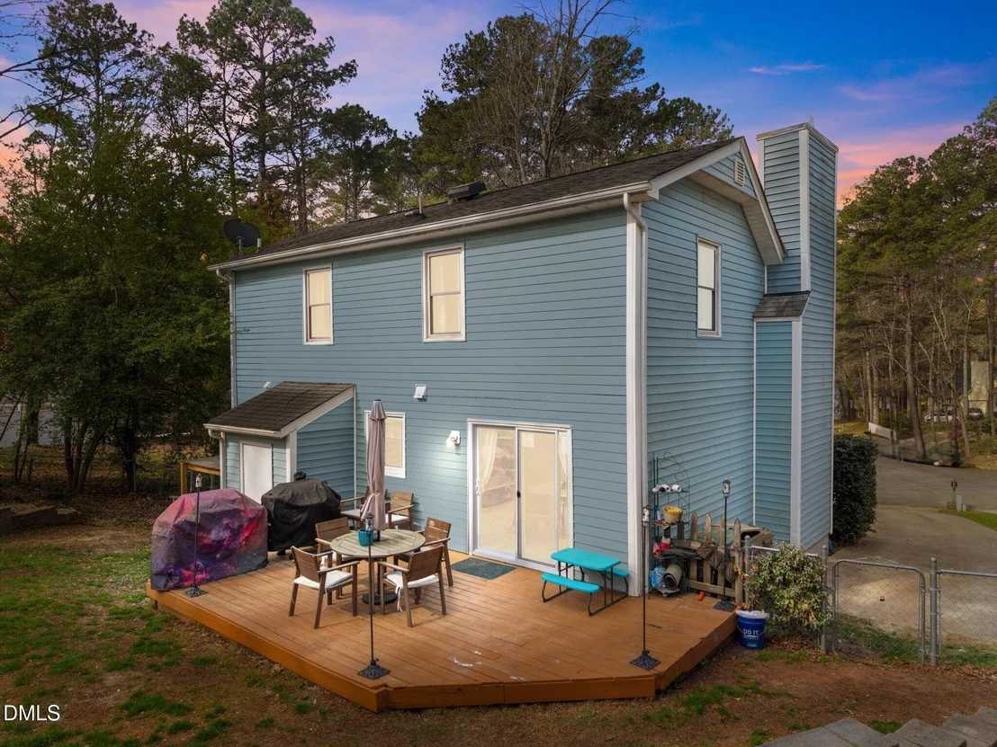 Photo of 212 Esquire Lane