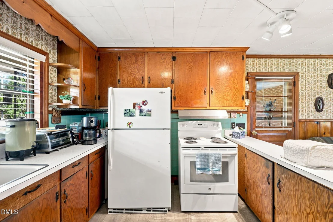 Photo of 1700 Parham Drive