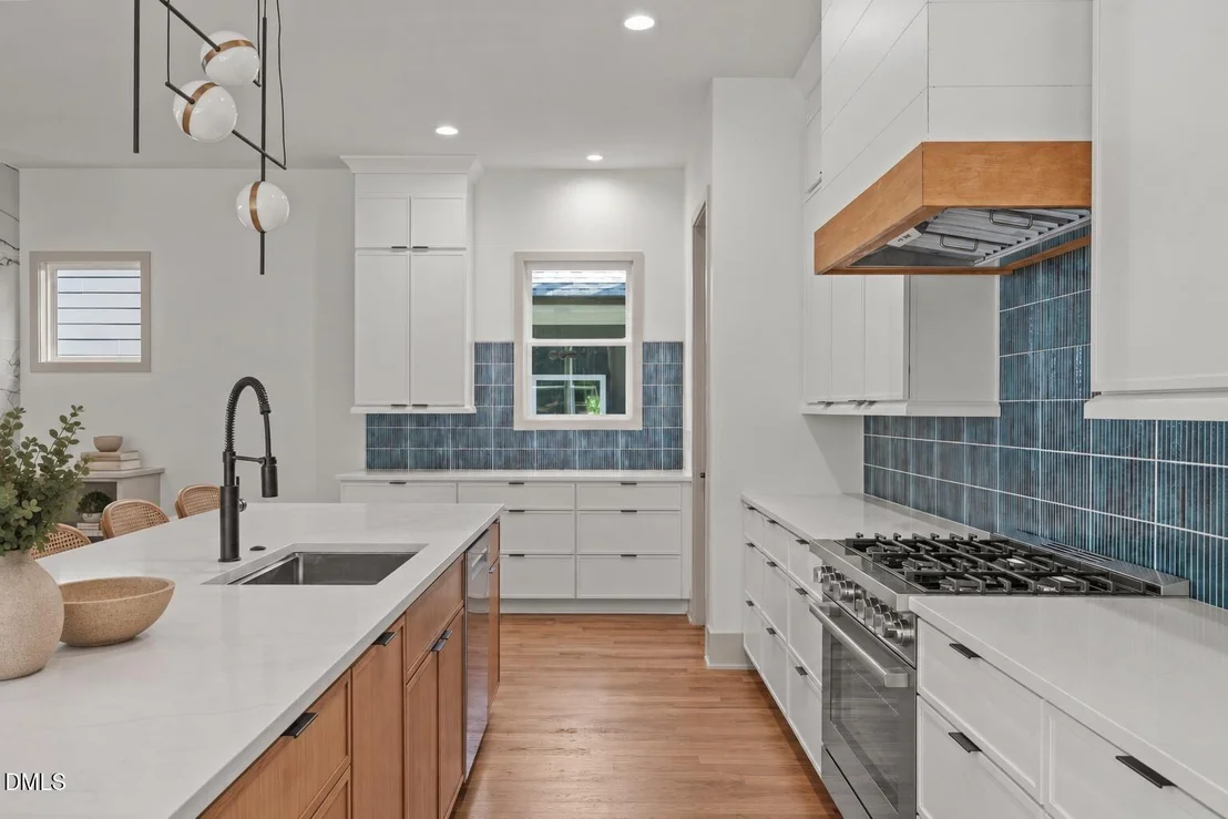 Photo of 1001 Addison Place