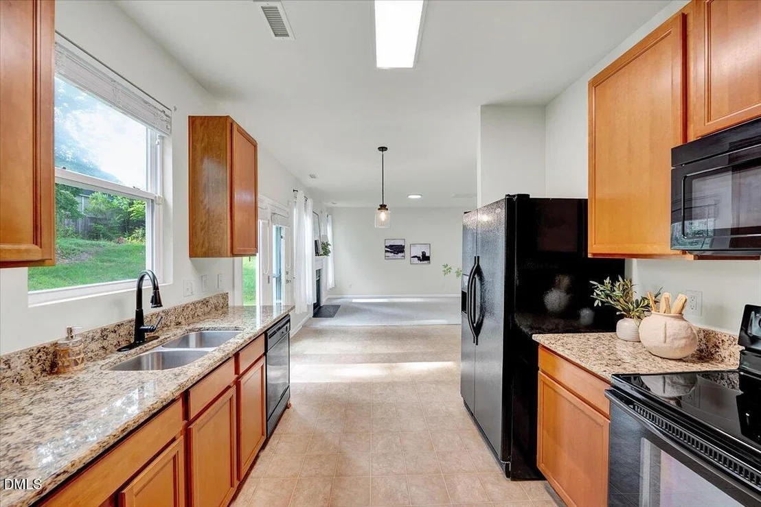 Photo of 5110 Rainmaker Drive