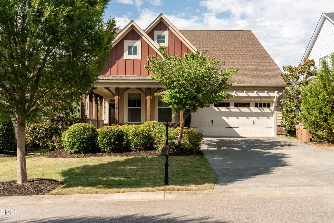 Photo of 820 Lemongrass Lane