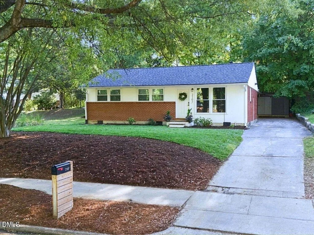 Photo of 2107 Dandridge Drive