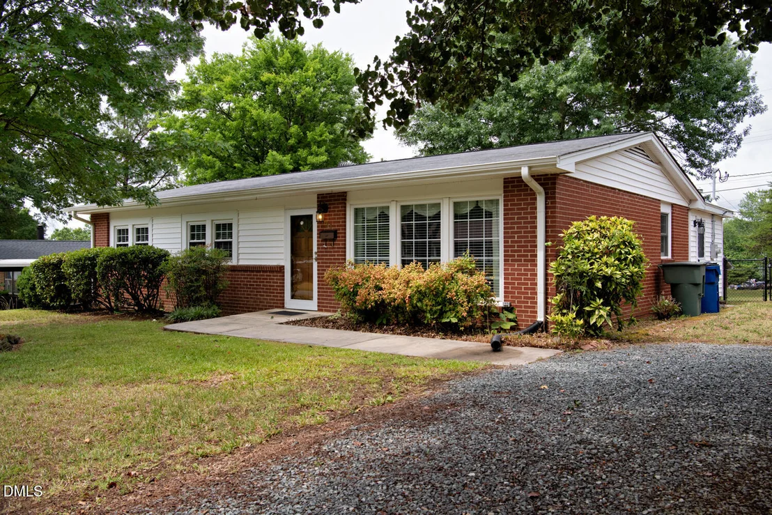 Photo of 731 Oakgrove Drive